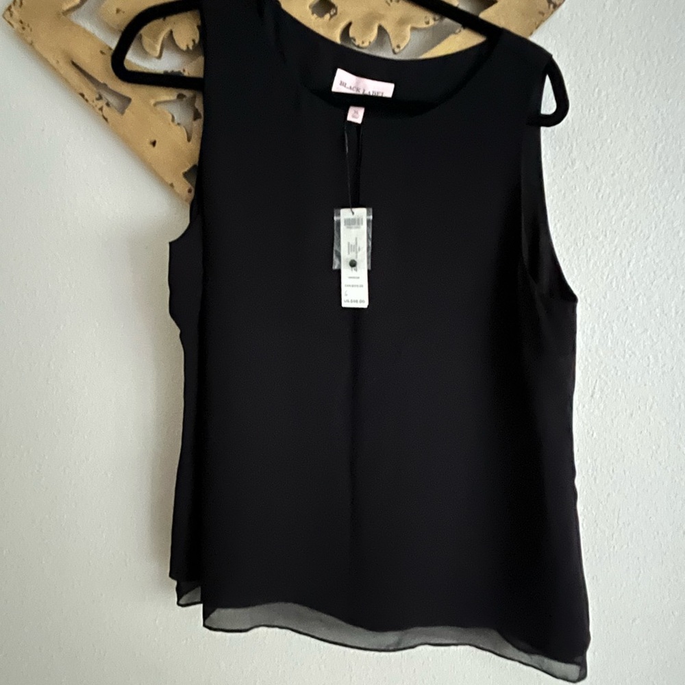 Chico's Black Label size 2 (14) NWT sleeveless top